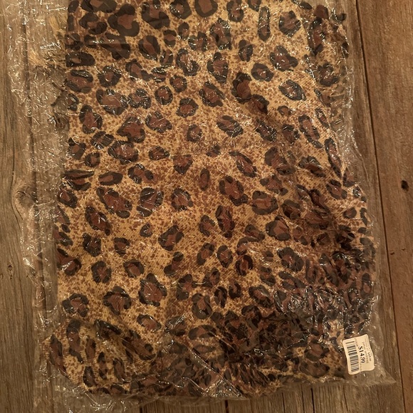 Scarf Shawl With Fringe | Leopard Ivory Purple Light Blue Hot Pink - Picture 8 of 11